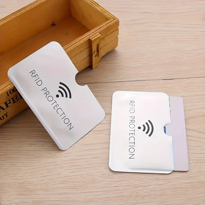 סט 10 כיסויי כרטיס אלומיניום חכמים – הגנת RFID לכרטיסי אשראי